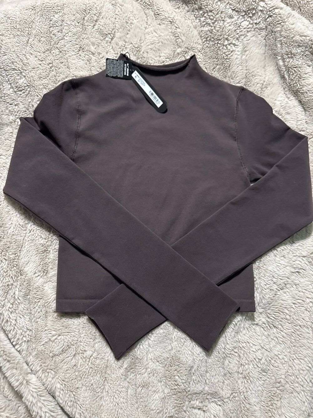 Nike Skims vintage seamless mock neck crop top - Picture 3 of 5